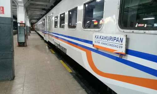 Kereta Kahuripan